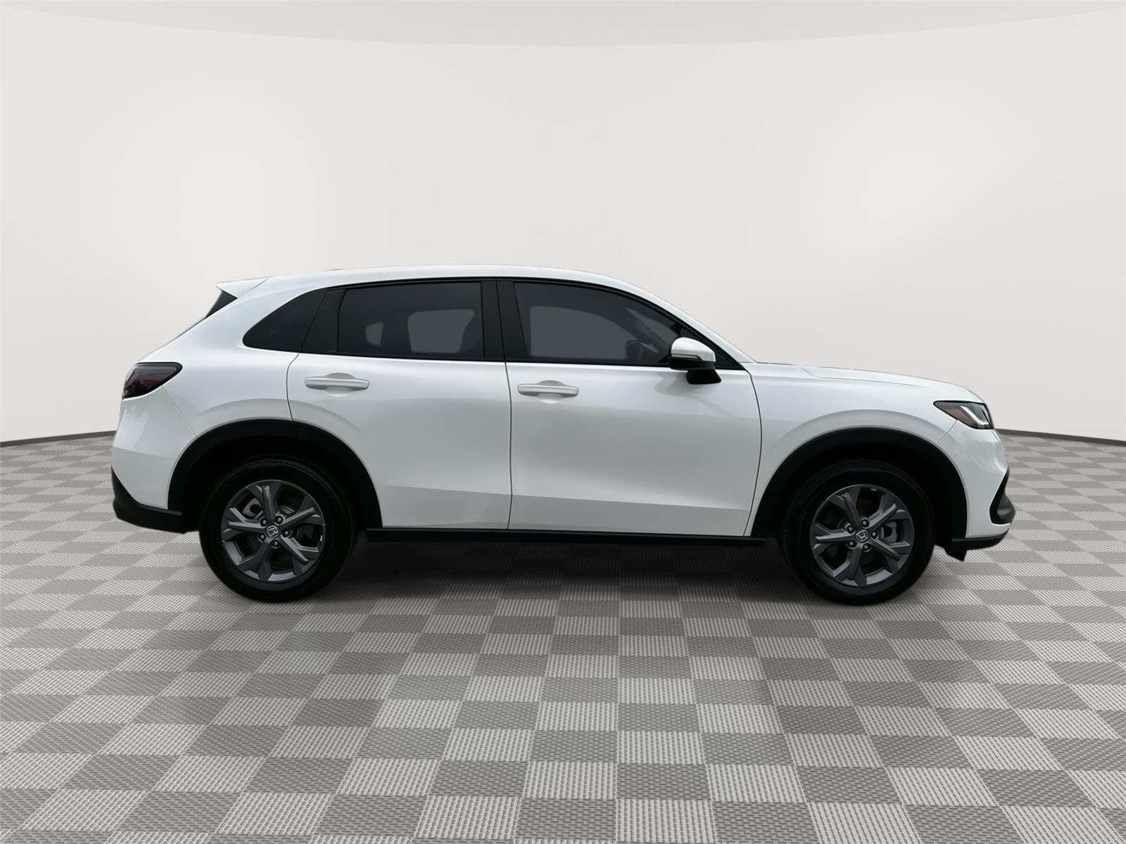 Used 2026 Platinum White Pearl Honda LX image 5