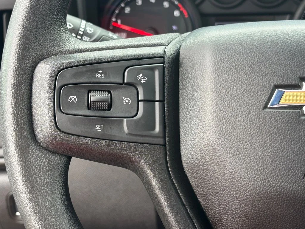 Used 2025 White Chevrolet WT image 17