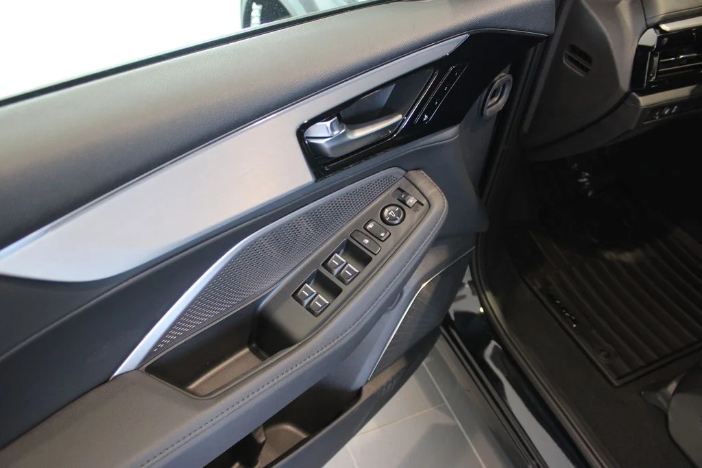 New 2026 Majestic Black Pearl Acura Base image 29