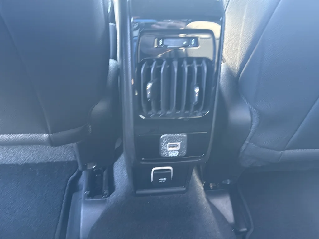 Used 2025 Red Jeep Latitude image 17