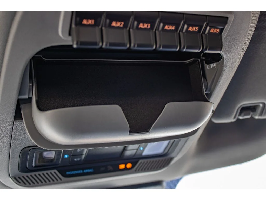 New 2026 OXFORD WHITE Ford XLT image 51
