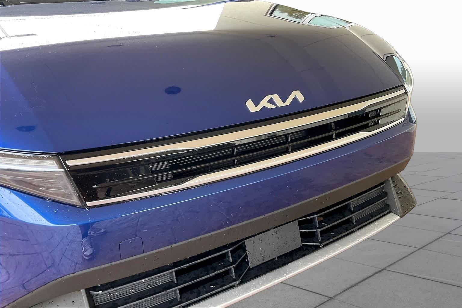 Used 2025 Deep Sea Blue Kia EX image 27