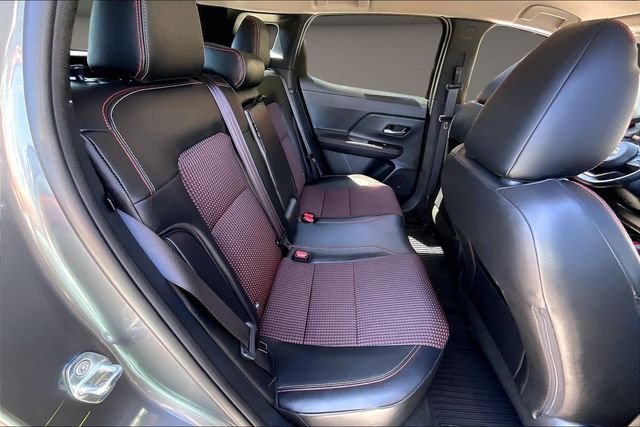 Used 2025 Gray Nissan SR image 25