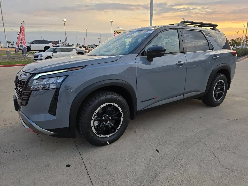 New 2026 Boulder Gray Pearl / Super Black Two-tone Nissan Rock Creek® image 2