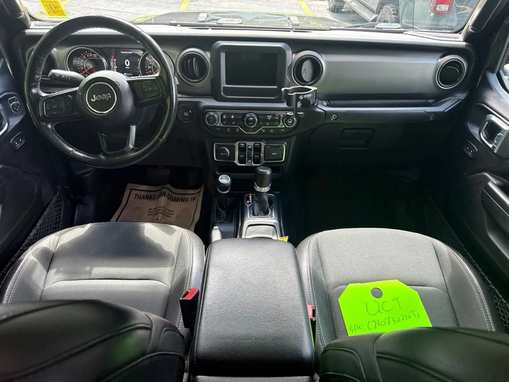 Used 2021 Gray Jeep  image 17