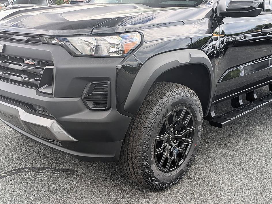 2026 Chevrolet Colorado Trail Boss - Photo 10