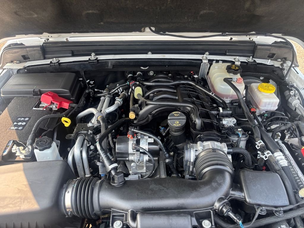 Used 2023 White Jeep Rubicon image 22