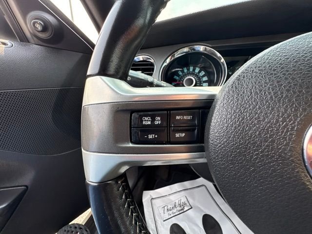 Used 2013 White Ford V6 image 14