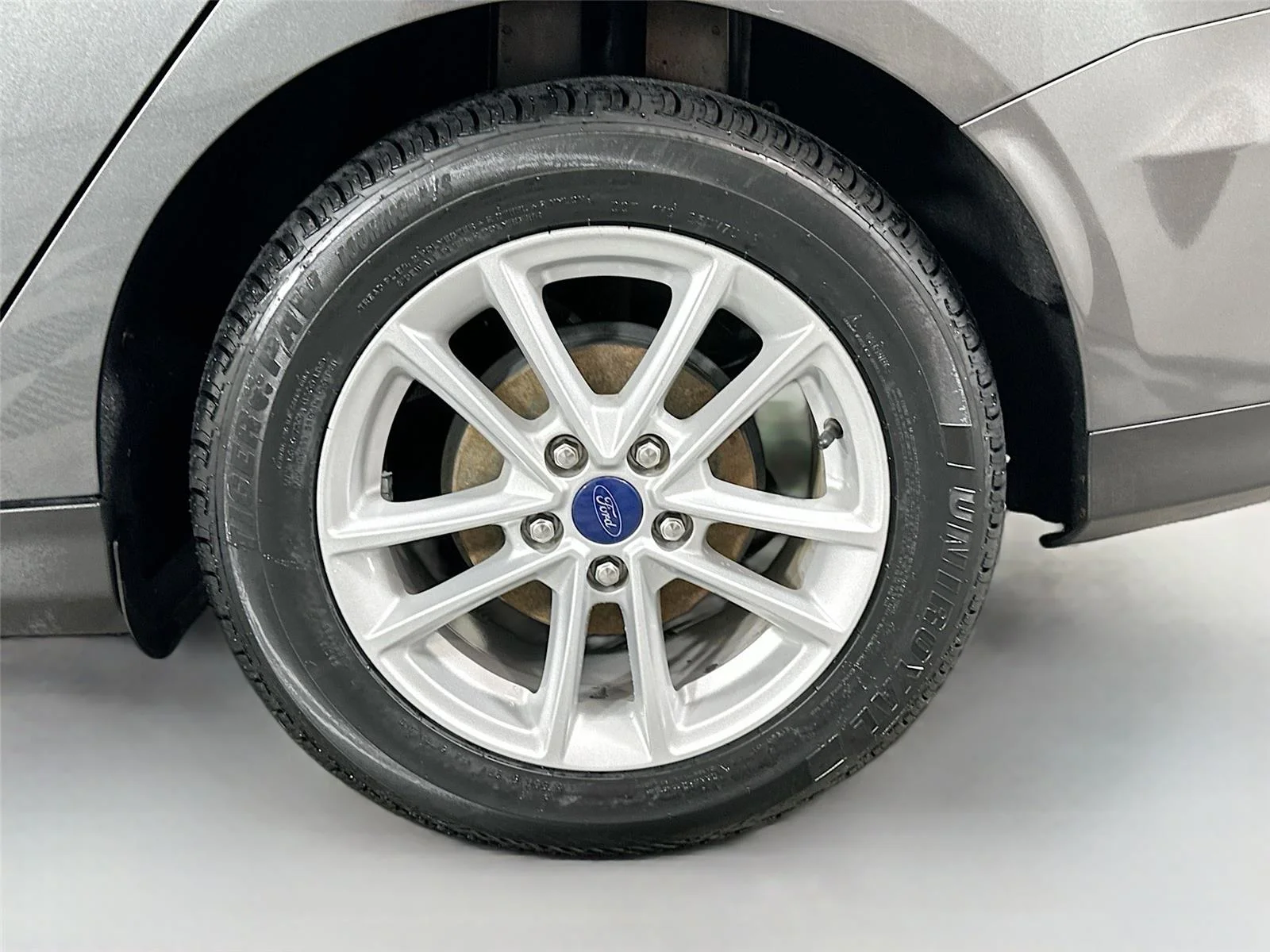 Used 2017  Ford SE image 28