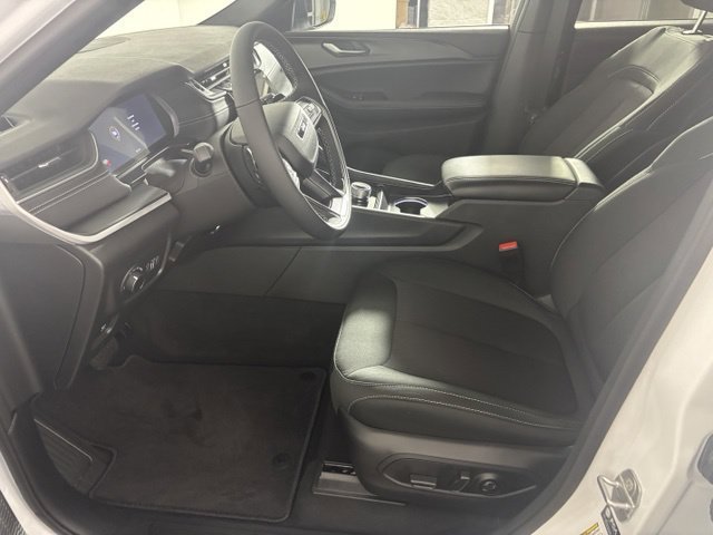 New 2026 White Jeep Laredo image 15