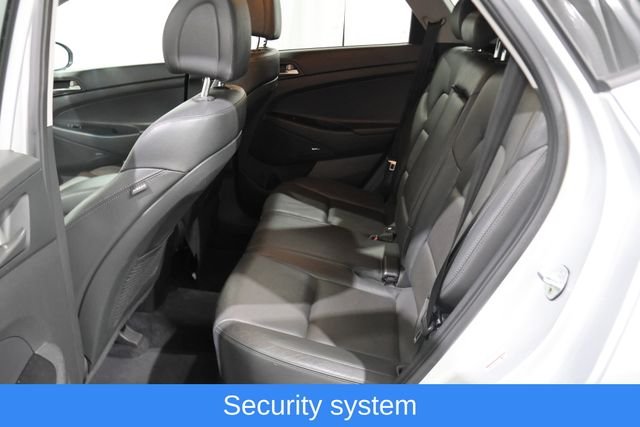 Used 2018 Silver Hyundai SEL Plus image 11