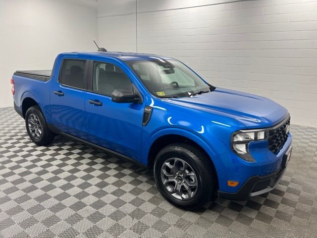 Used 2025 Blue Ford XLT image 4