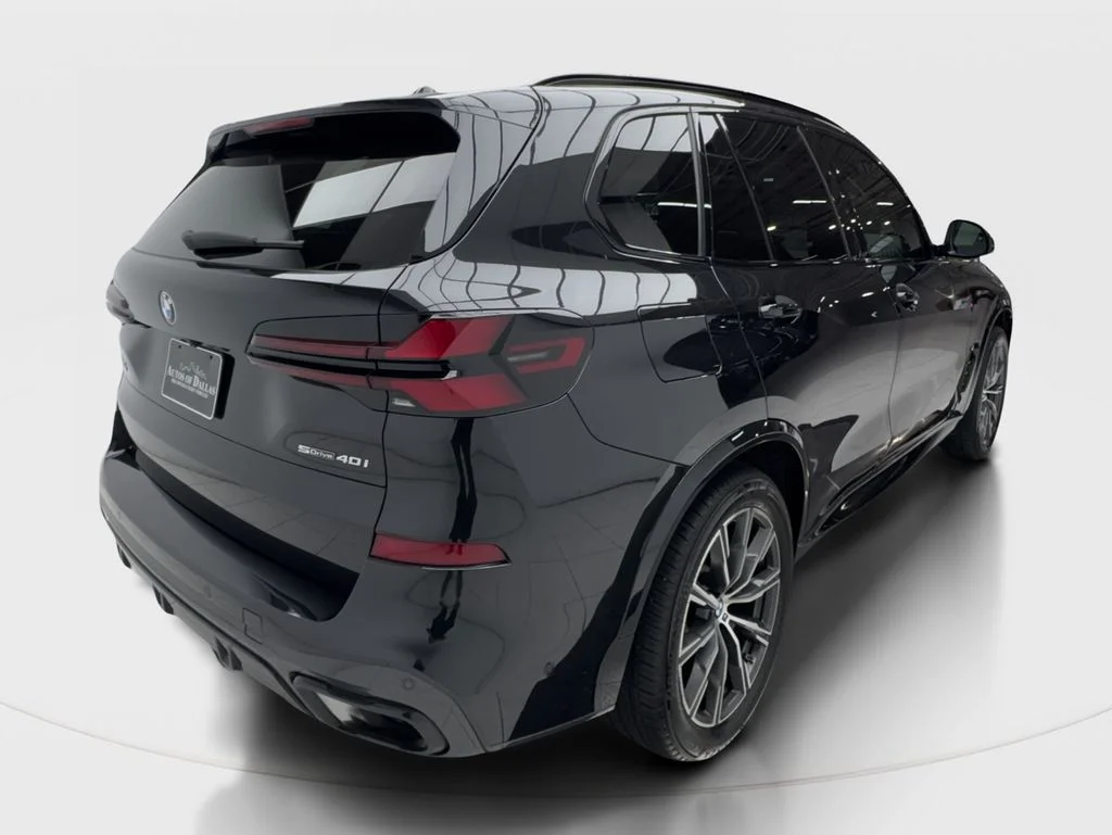 Used 2025 Black BMW sDrive40i image 7