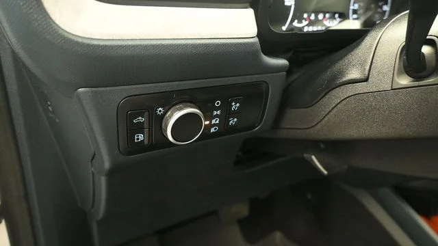 Certified Used 2024 Oxford White Ford XLT image 14