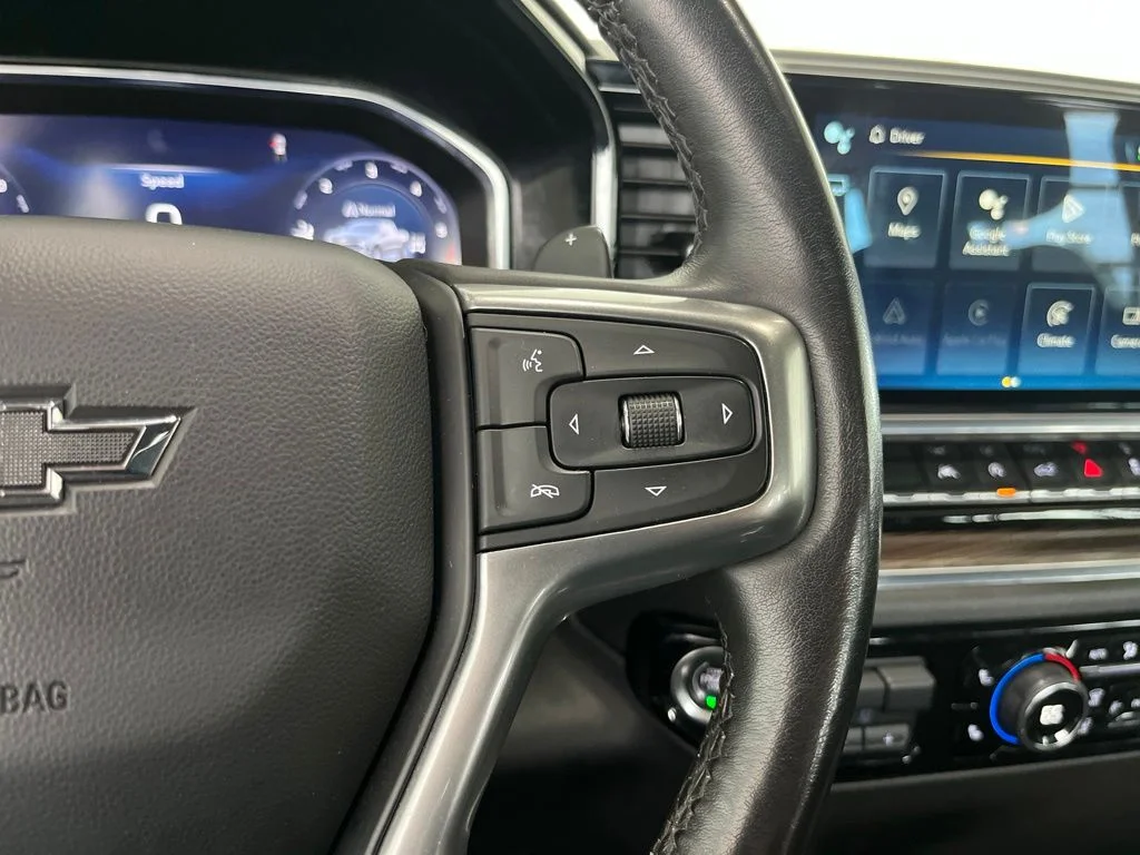 Used 2023 White Chevrolet RST image 7