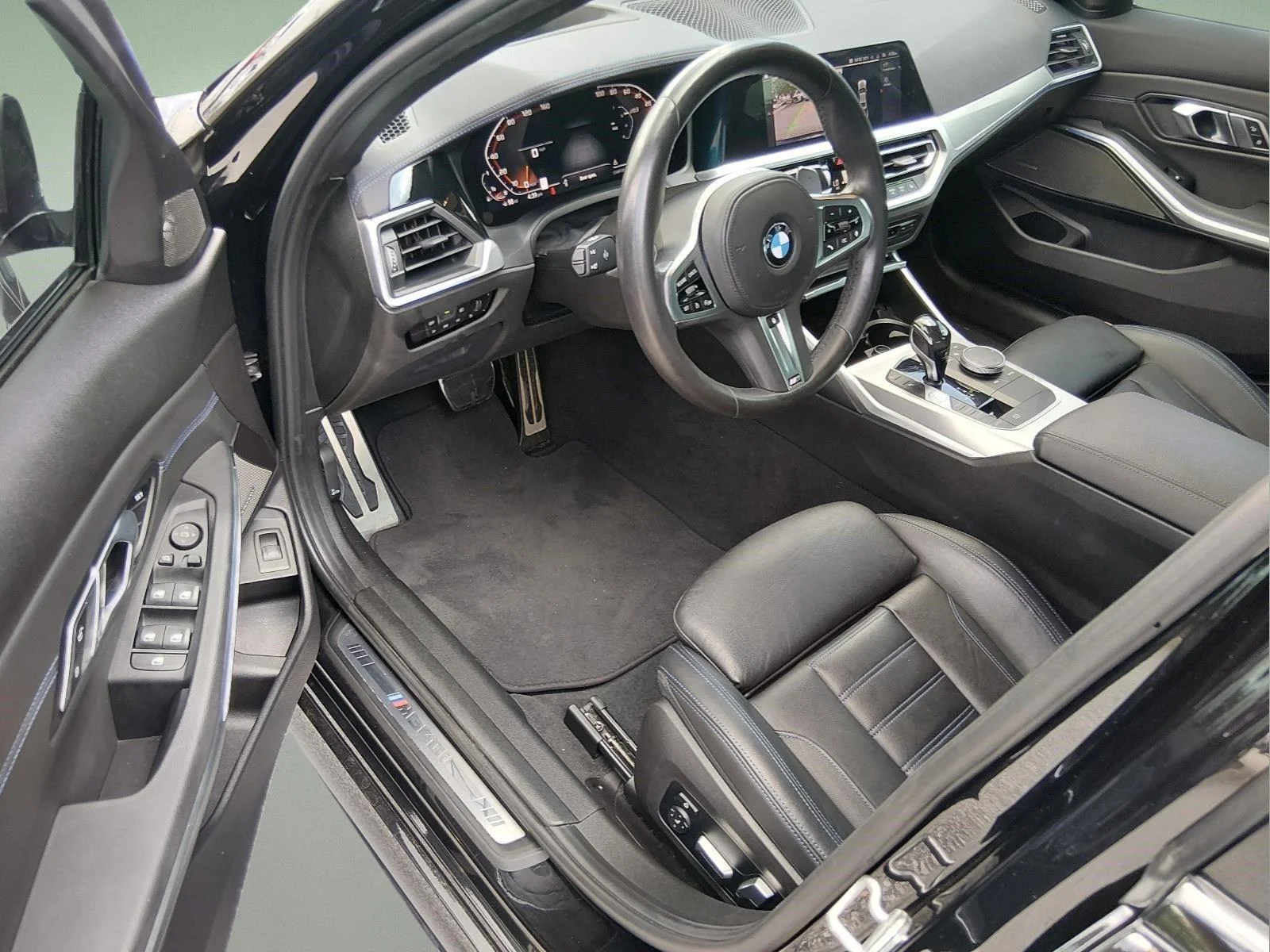 Used 2021 Black Sapphire Metallic BMW M340i xDrive image 9
