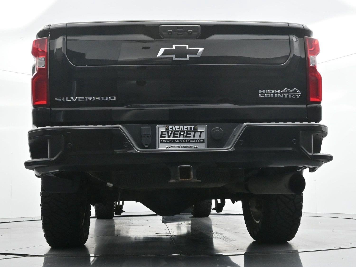 Used 2023 BLACK Chevrolet High Country image 49