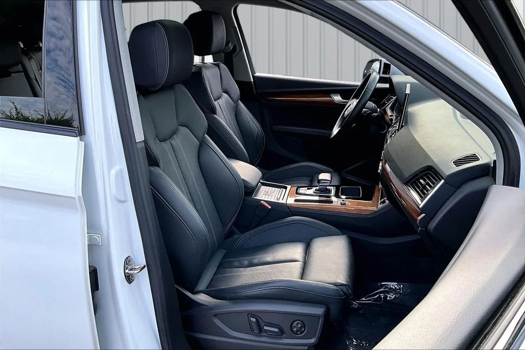 Used 2023 White Audi 45 S line Prestige image 29