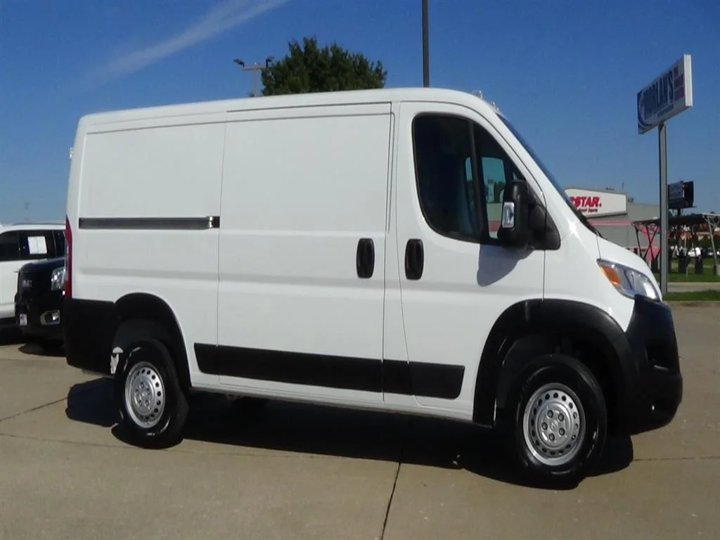 Used 2025 Bright White Clear Coat (pw7) RAM Tradesman 2500 image 5