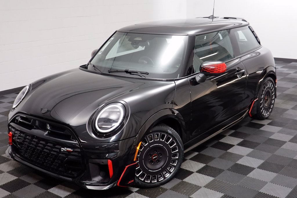 New 2026 Midnight Black MINI Iconic image 2