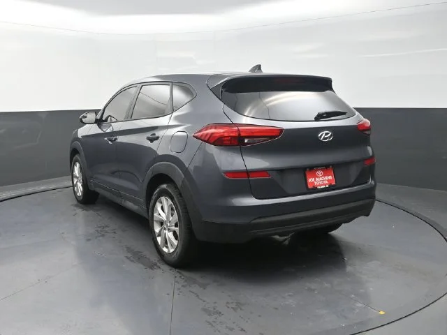 Used 2021 Gray Hyundai SE image 6