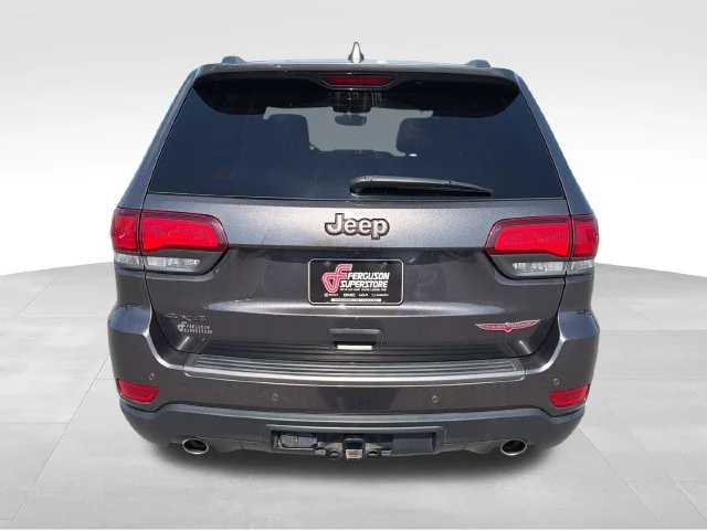 Used 2018 Gray Jeep Trailhawk image 6