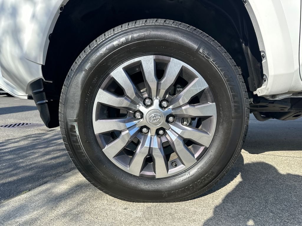 Used 2023 Ice Toyota Limited image 28