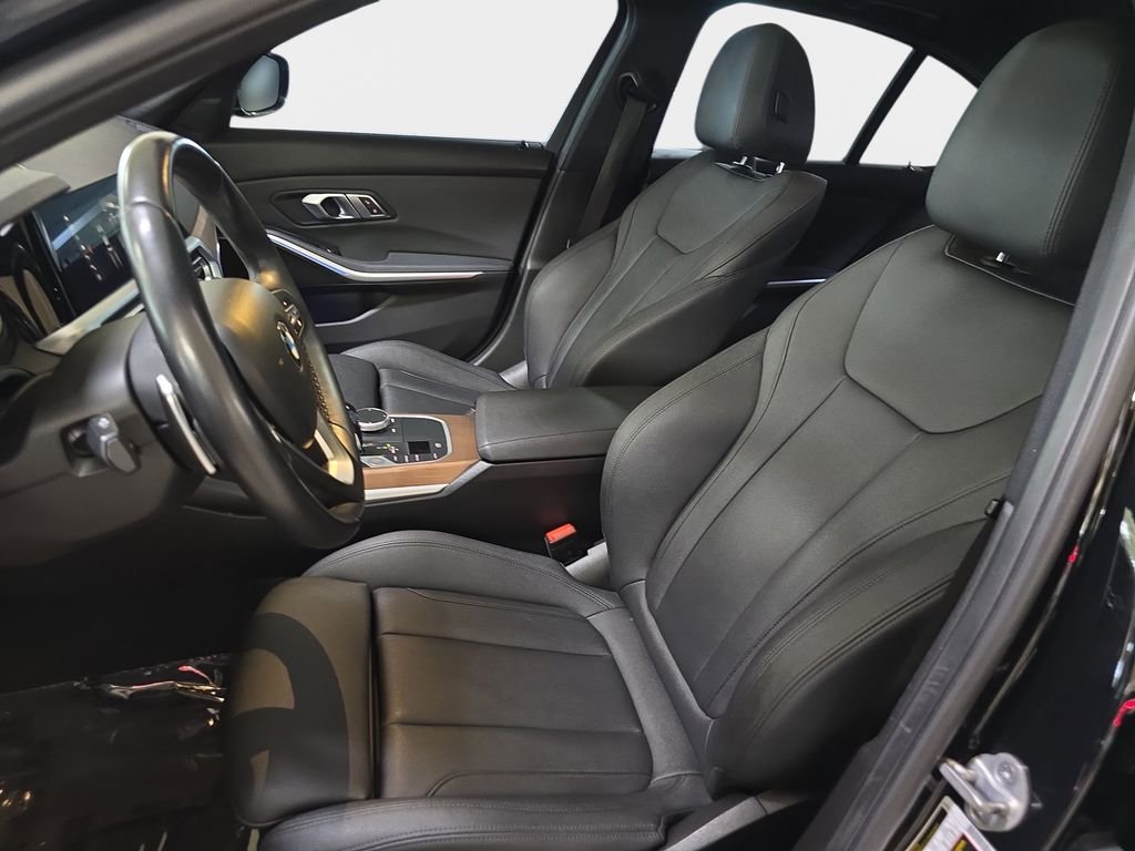 Used 2020 Jet Black BMW 330i image 17