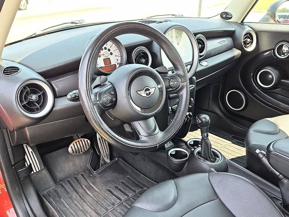 Used 2013 Spice Orange Metallic MINI S image 27