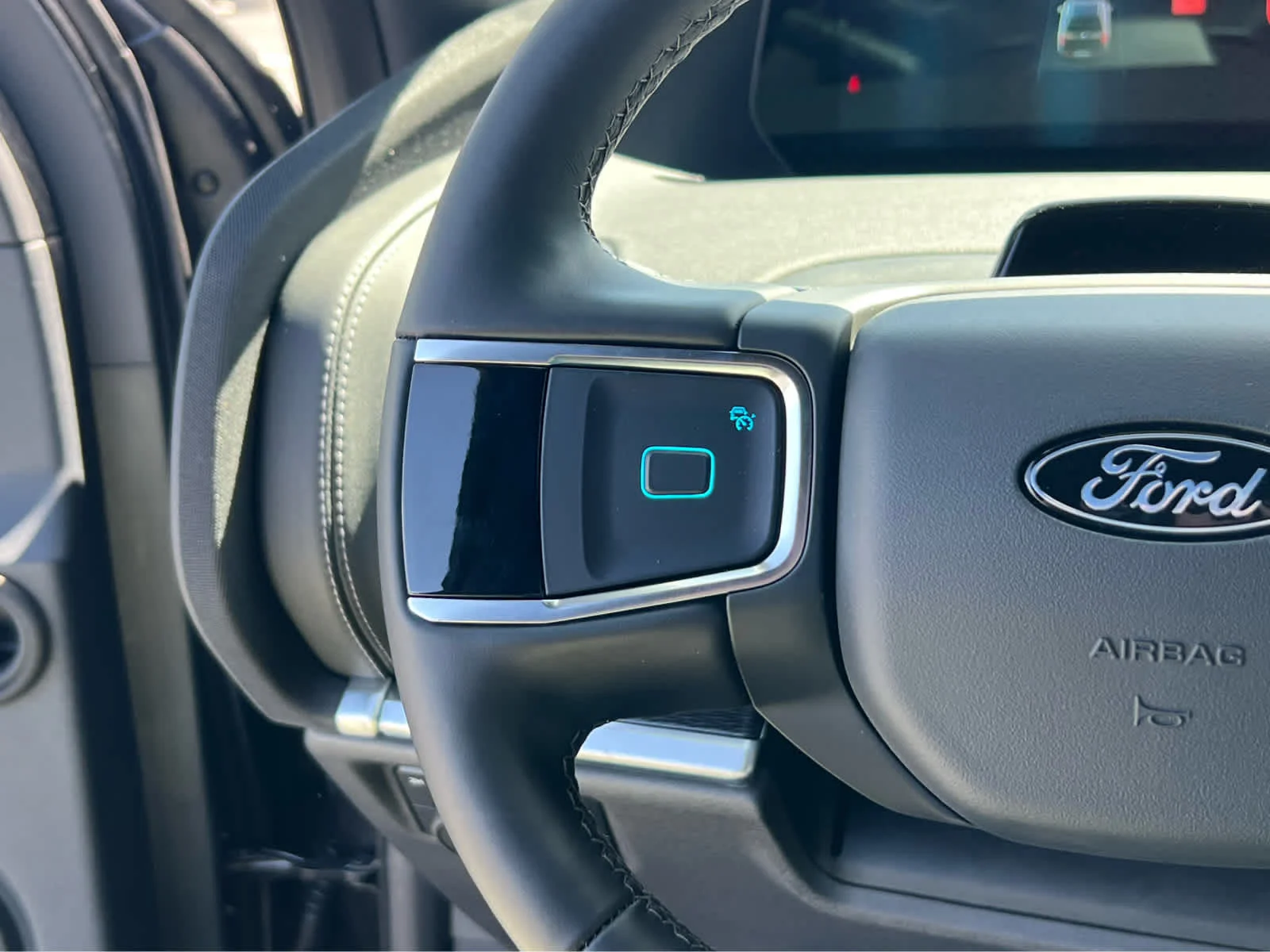 New 2026 Dark Matter Gray Metallic Ford MAX Platinum® image 34