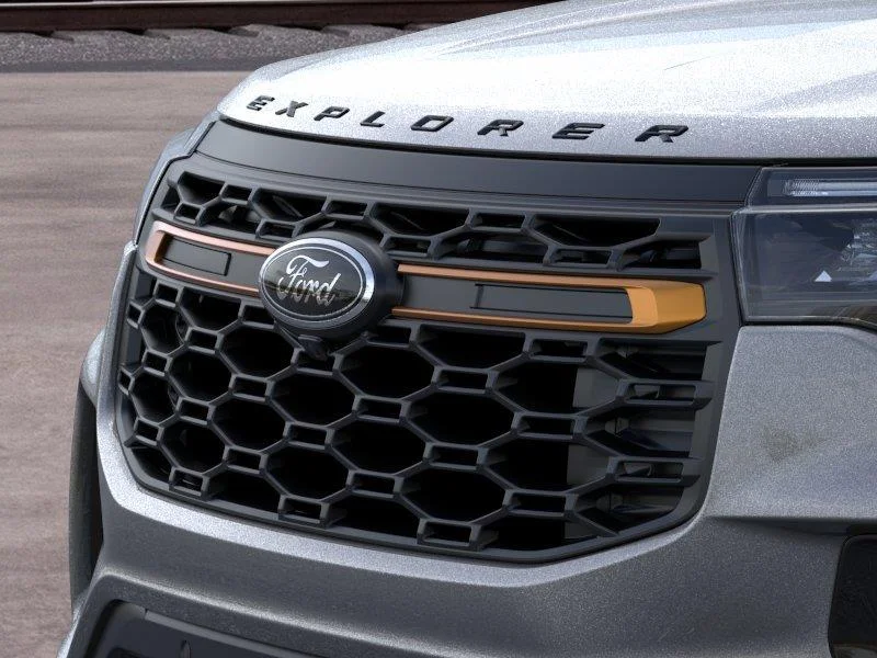 New 2026 Carbonized Gray Metallic Ford Tremor® image 17