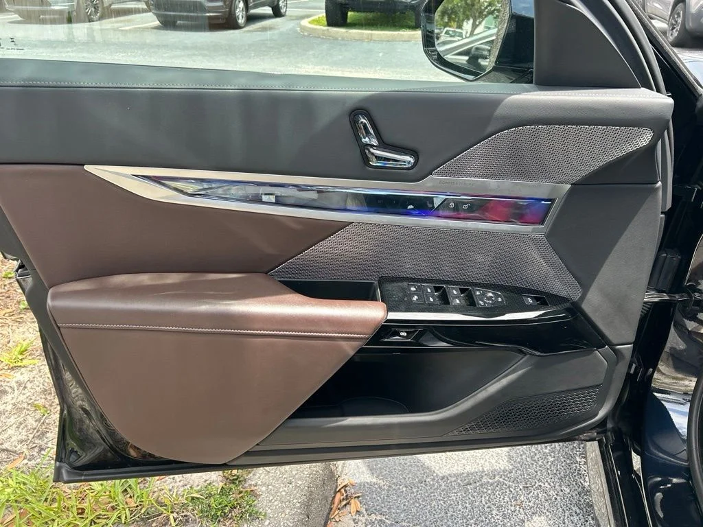 Used 2025 Carbon Black Metallic BMW 740i image 16