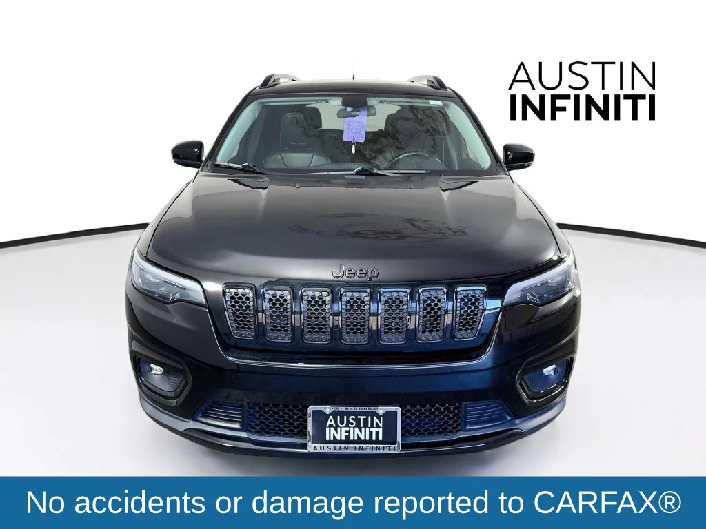 Used 2019 Black Jeep Latitude Plus image 2