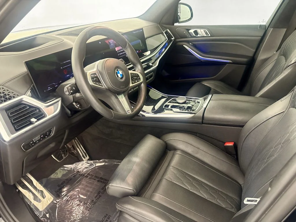 Used 2023 Black BMW xDrive40i image 9
