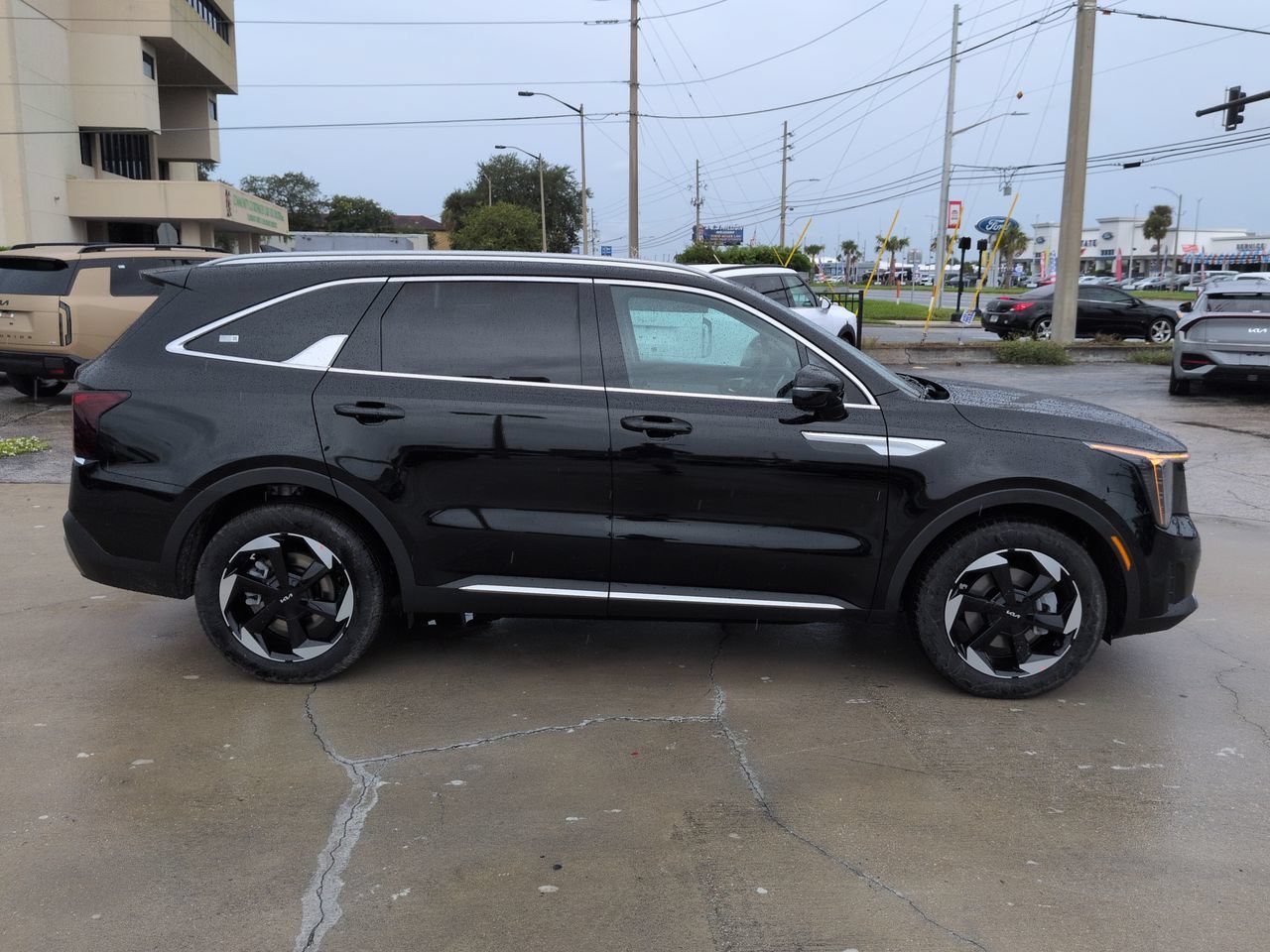 New 2026 Aurora Black Pearl Kia EX image 3