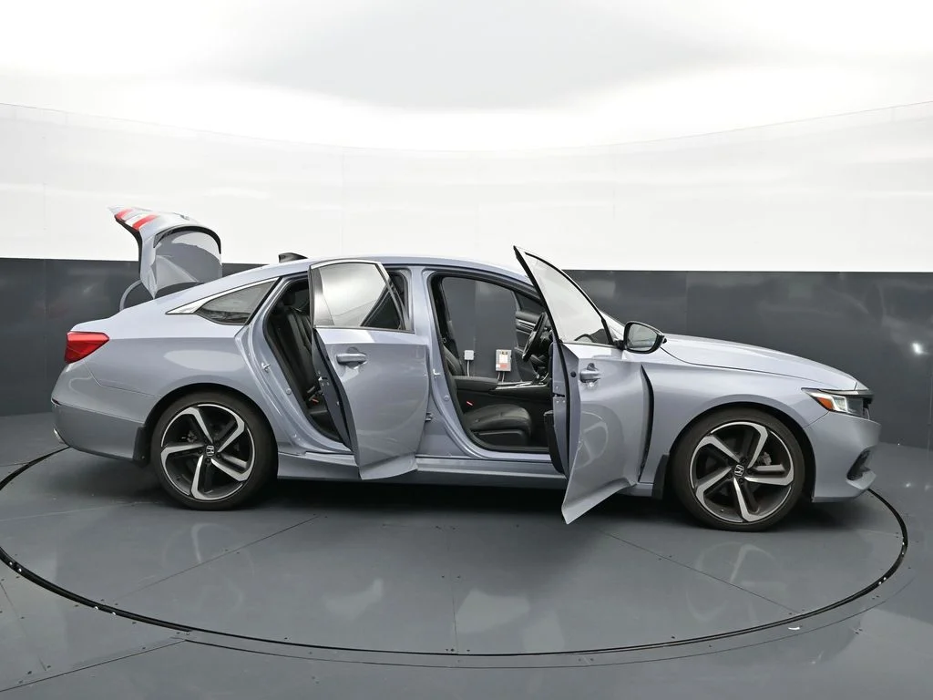 Used 2022 Sonic Gray Pearl Honda Sport image 43