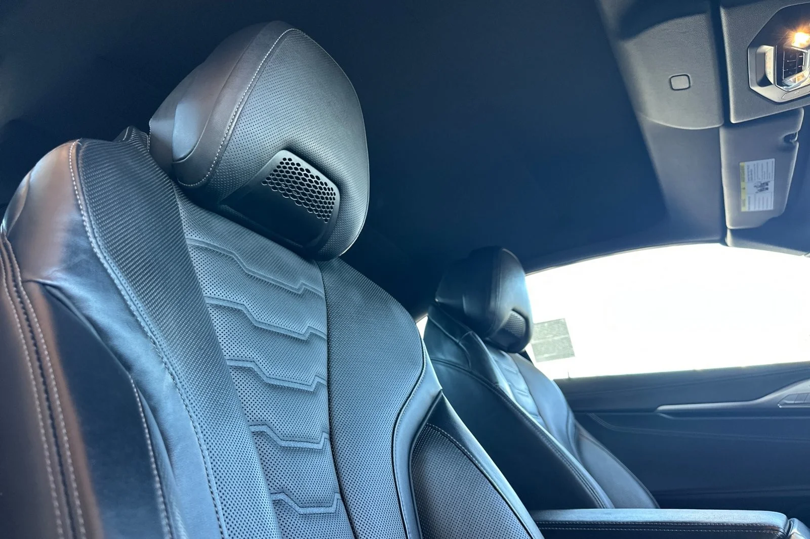 Used 2023 Skyscraper Grey Metallic BMW M850i xDrive image 14