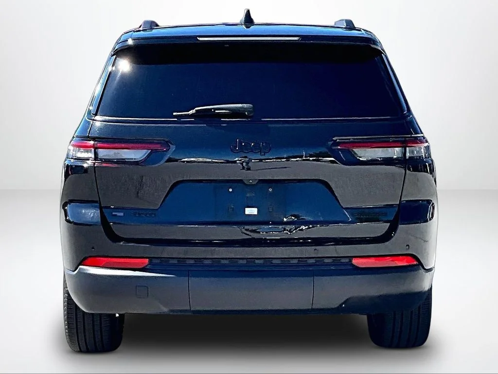Used 2023 Black Jeep Limited image 5