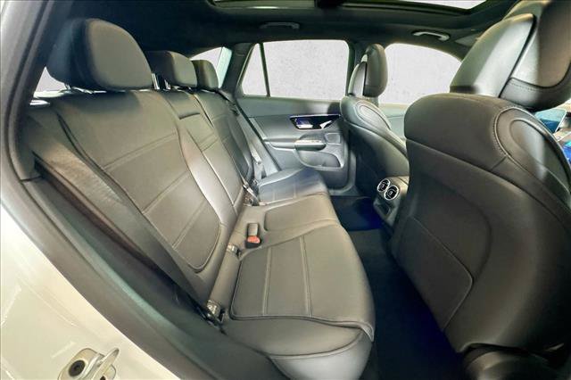 New 2026 Polar White Mercedes-Benz GLC 300 image 55