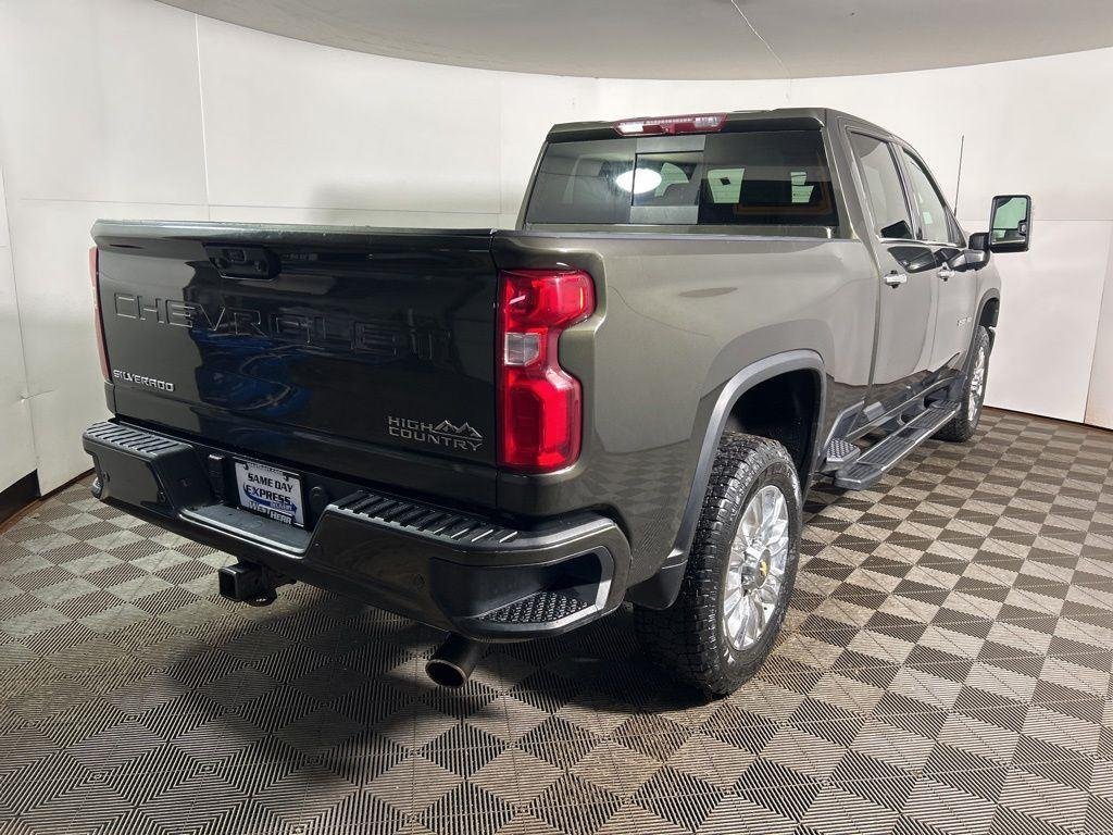 Used 2022 Greenstone Metallic Chevrolet High Country image 6