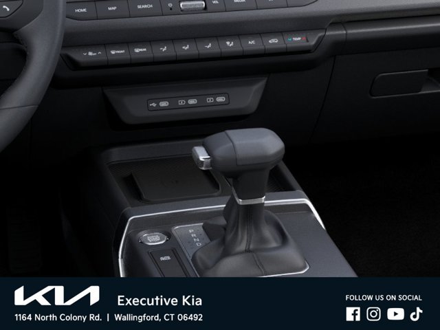 New 2027 Black Kia X-Line S image 23