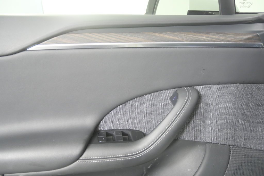 Used 2023 Pearl White Multi-Coat Tesla Base image 11