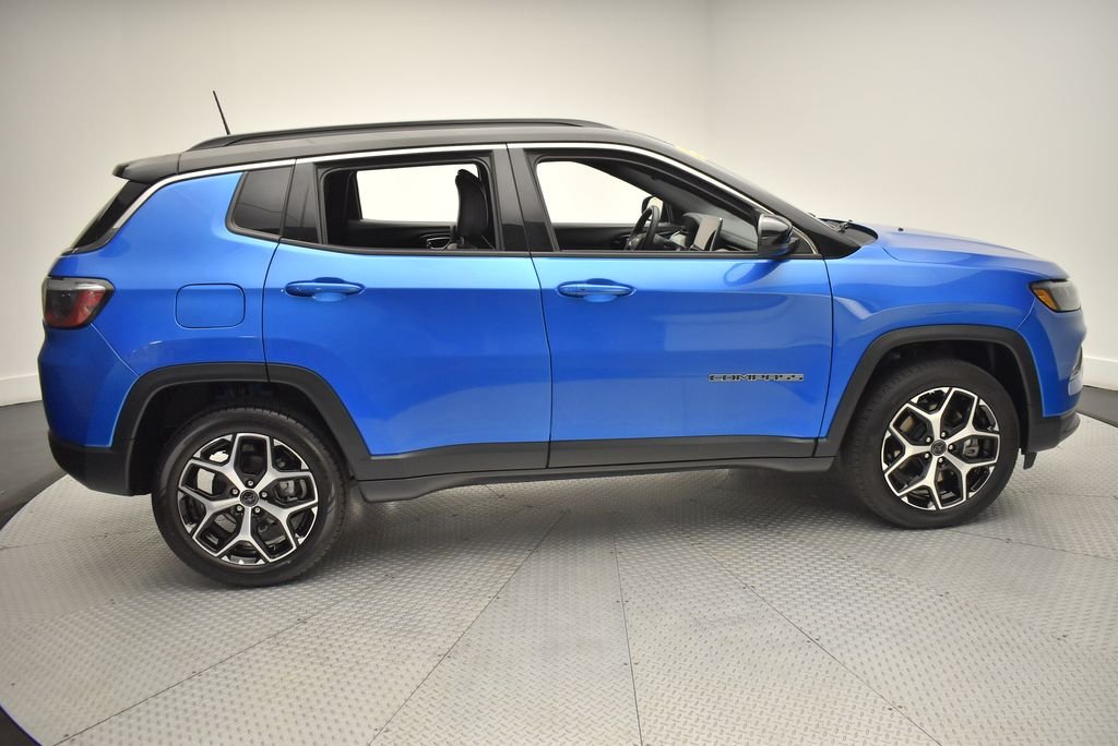 Used 2025 Blue Jeep Limited image 4