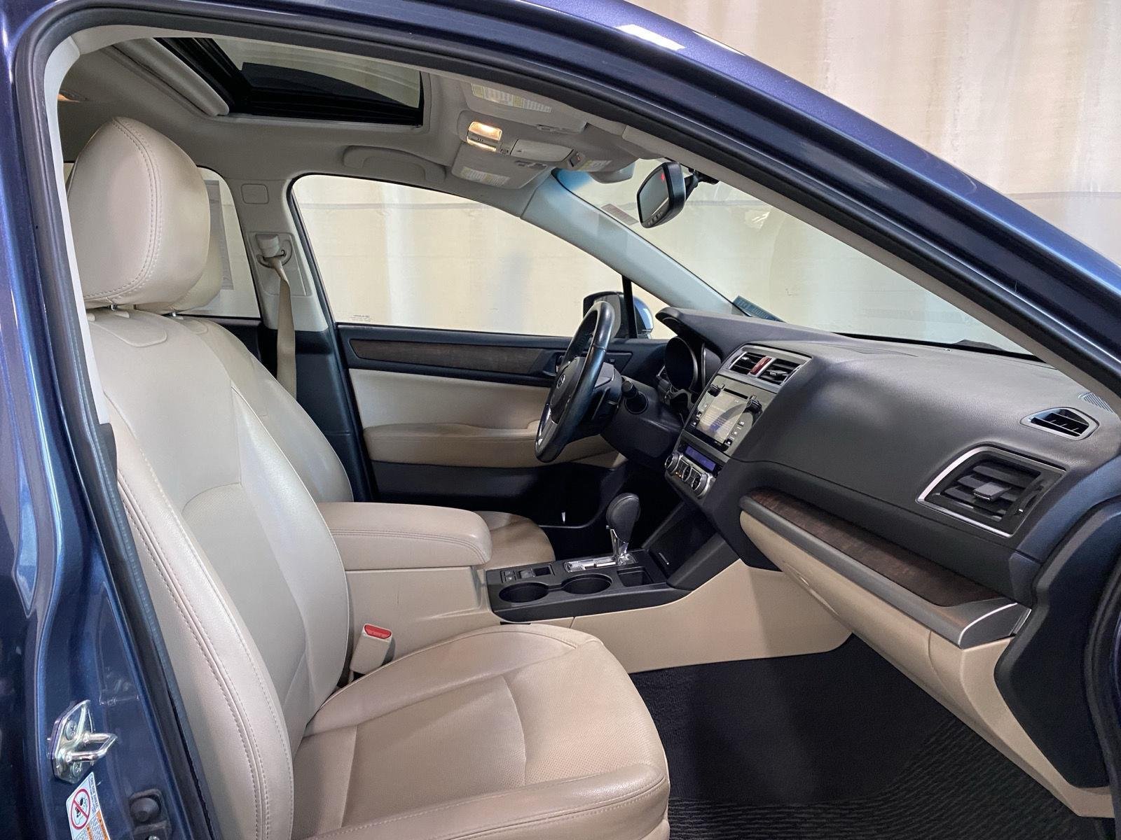 Used 2015 Twilight Blue Metallic Subaru 2.5i Limited image 11
