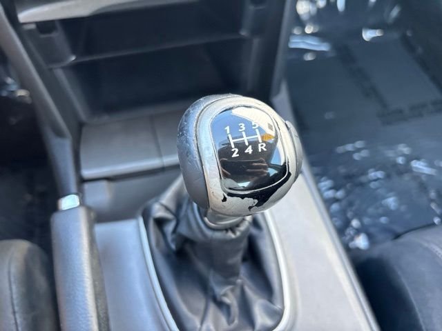Used 2011 Gray Honda LX image 28