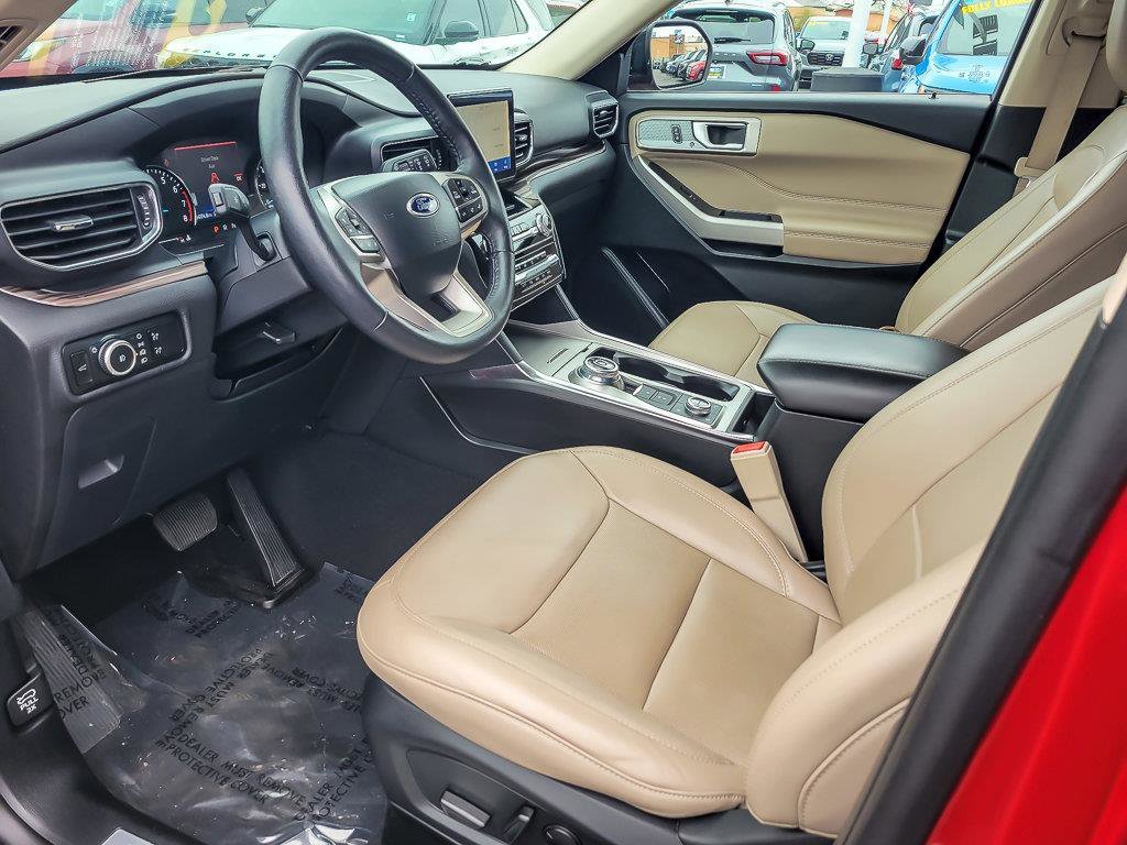 Used 2024 Rapid Red Metallic Tinted Clearcoat Ford Limited image 14
