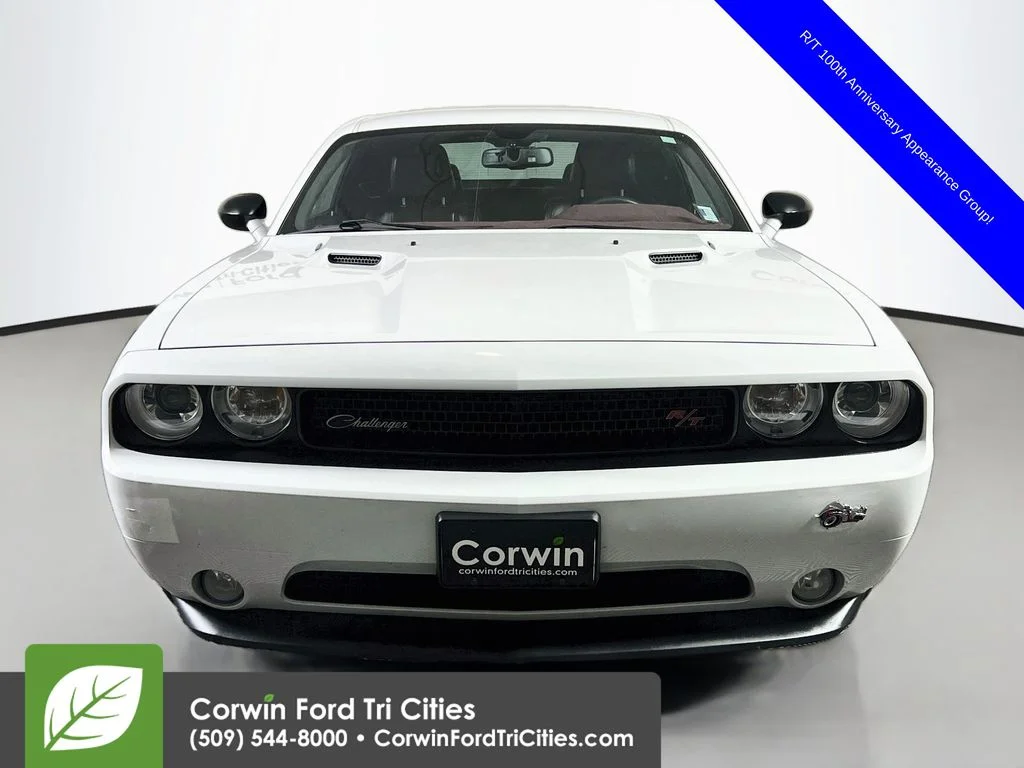 Used 2014 Bright White Clearcoat Dodge R/T image 4