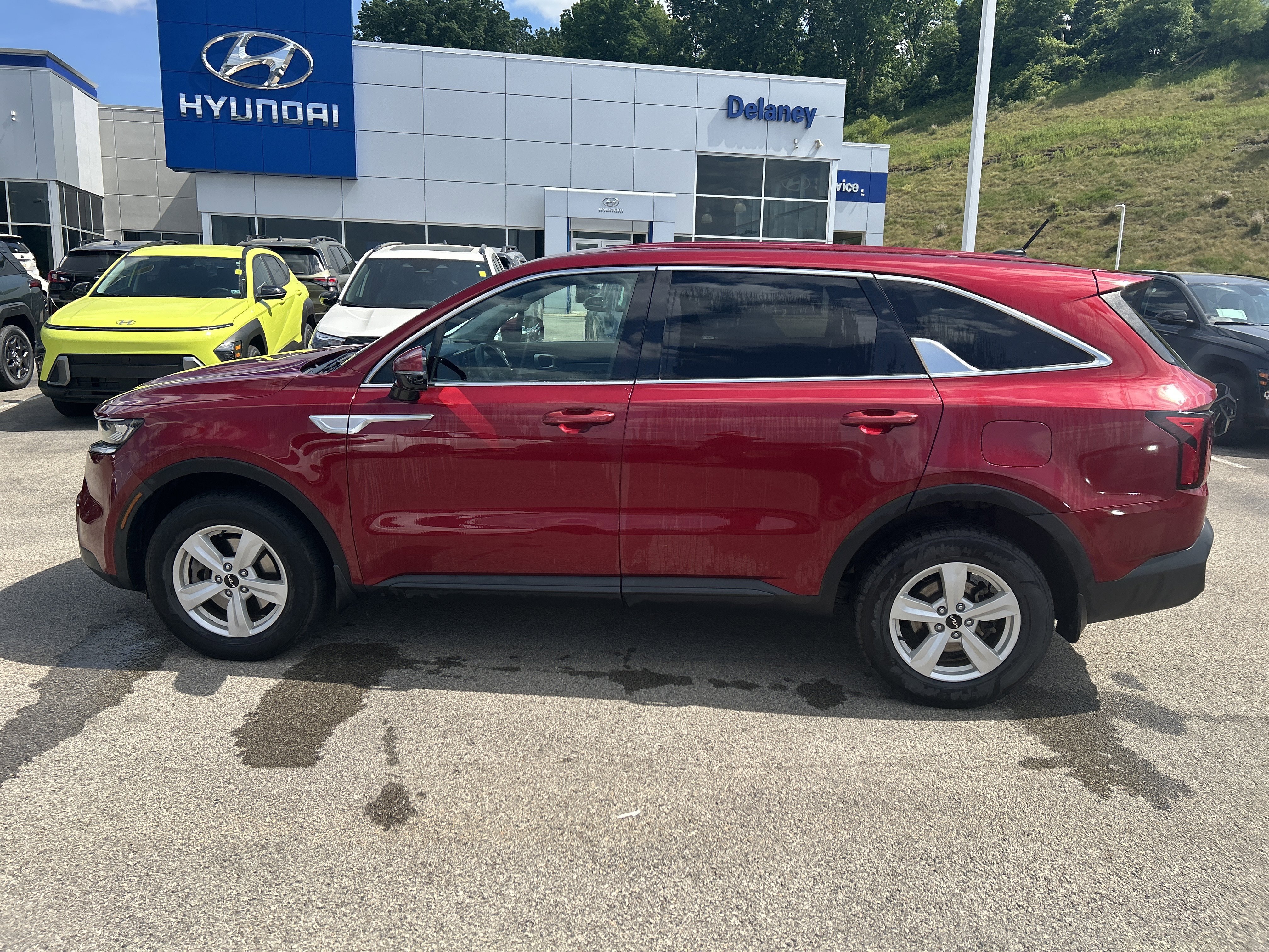 2022 Kia Sorento LX - Photo 10