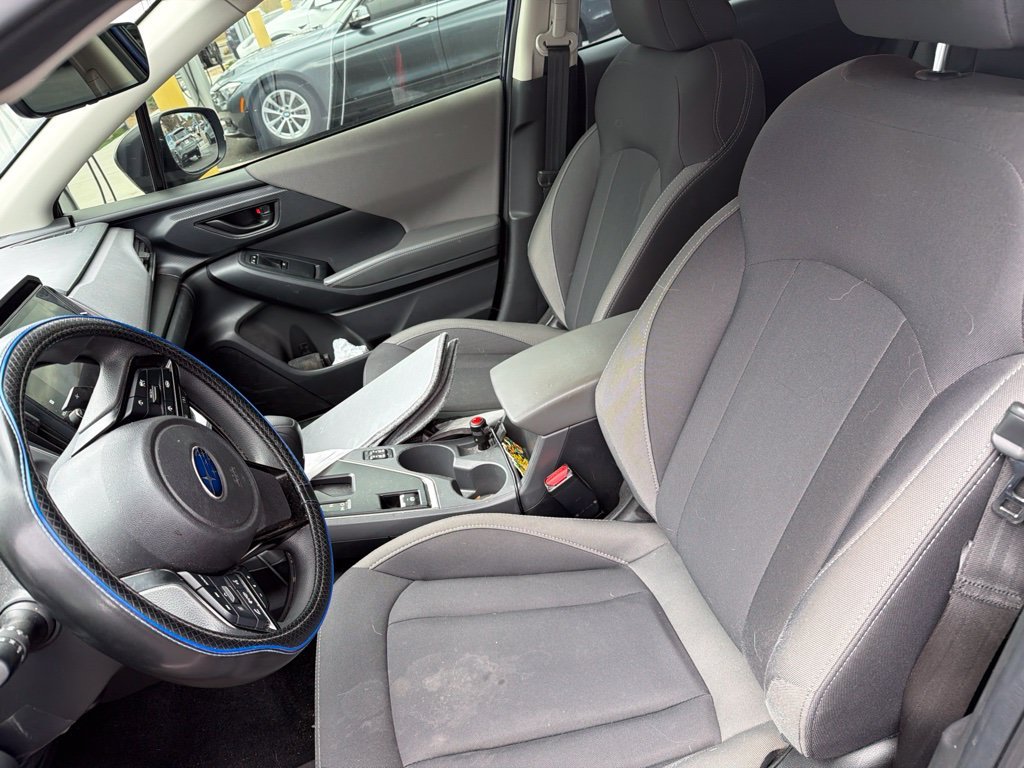 Used 2025 Blue Subaru Premium image 12