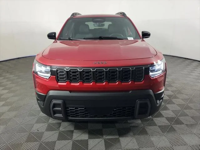 New 2026 Red Hot Pearl-Coat Exterior Paint Jeep Limited image 35